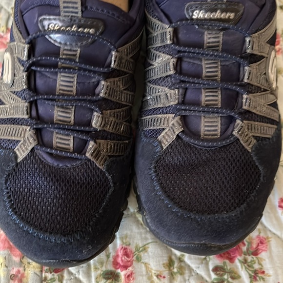 Skechers like new - Picture 6 of 6